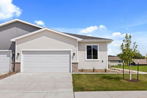 1564 Foxtail Dr Se, Altoona, IA, 50009-2222 | Card Image