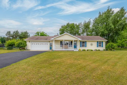 18975 Kirk St, Big Rapids, MI, 49307-8713 | Card Image