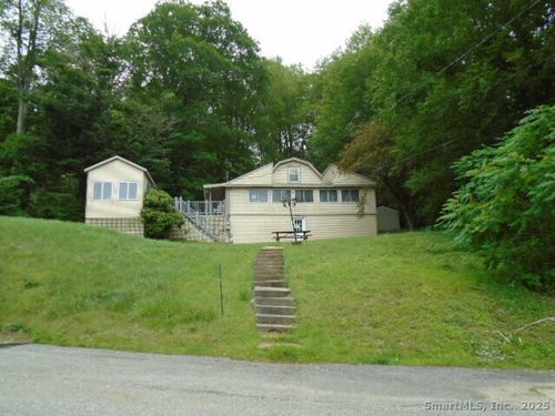 817 E Wakefield Blvd, Winsted, CT, 06098-2951 | Card Image