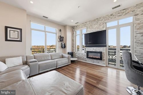 ph05-155 Potomac Psge, OXON HILL, MD, 20745-1500 | Card Image