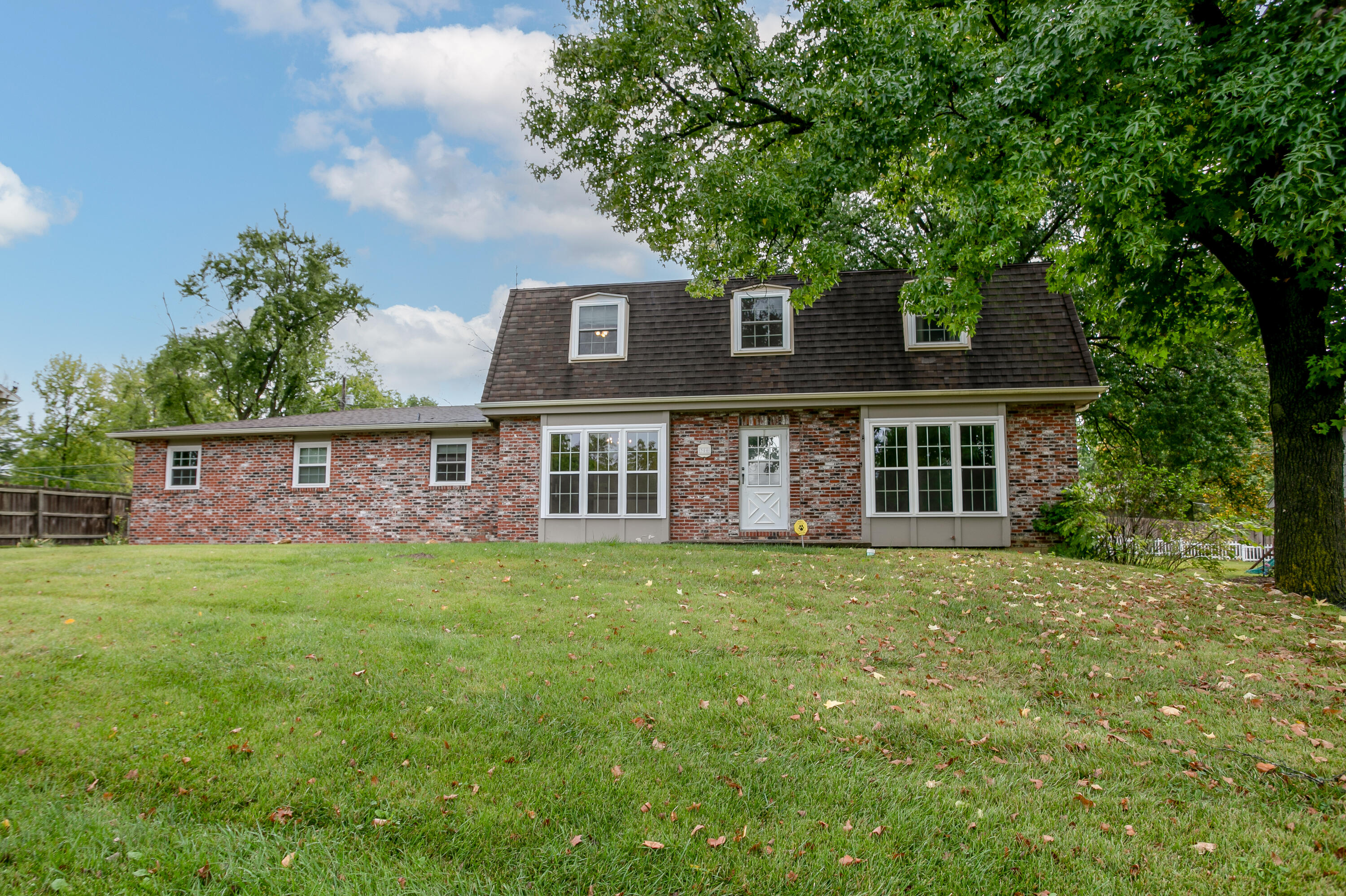 Rothwell Dr, Columbia, MO 65203