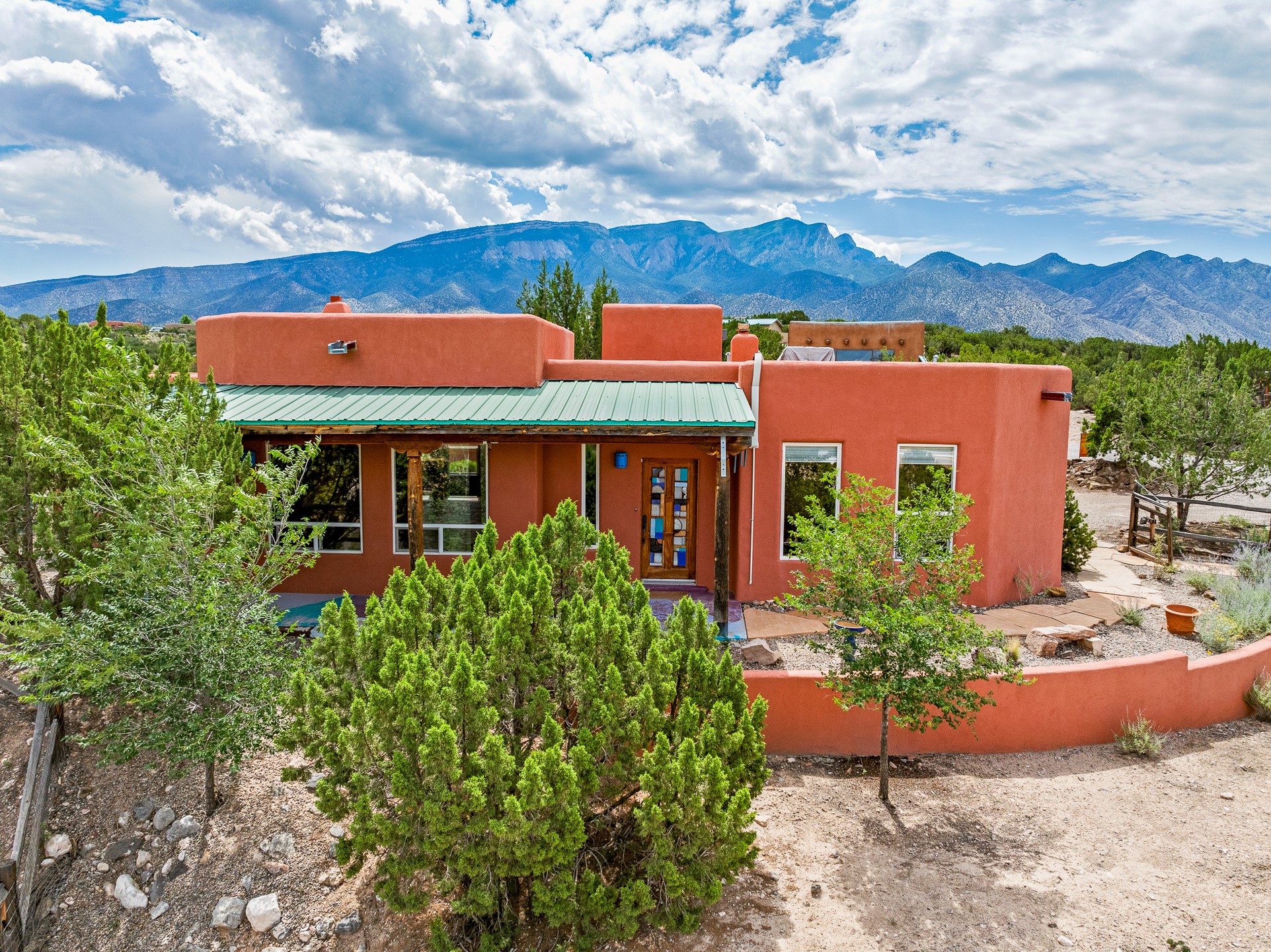 Calle Lagartijas , Placitas, NM 87043