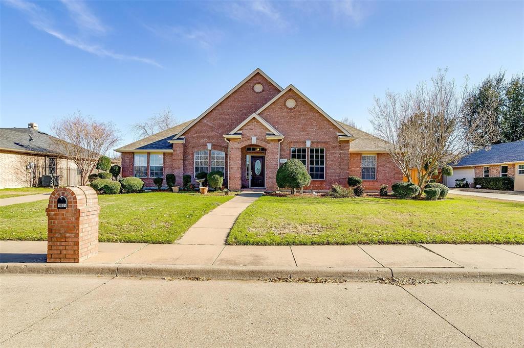 Wilderness Trl, Crowley, TX 76036