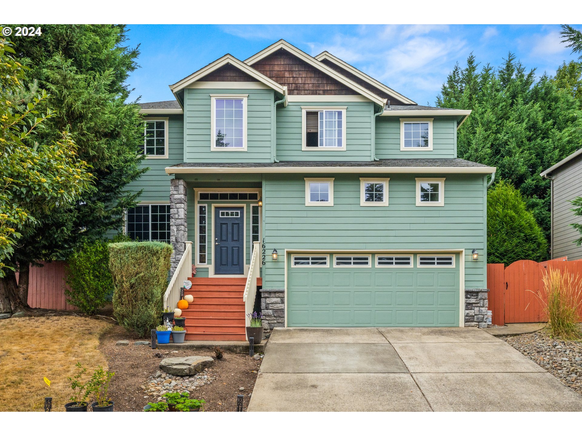 Tracey Lee Ct, Oregon City, OR 97045