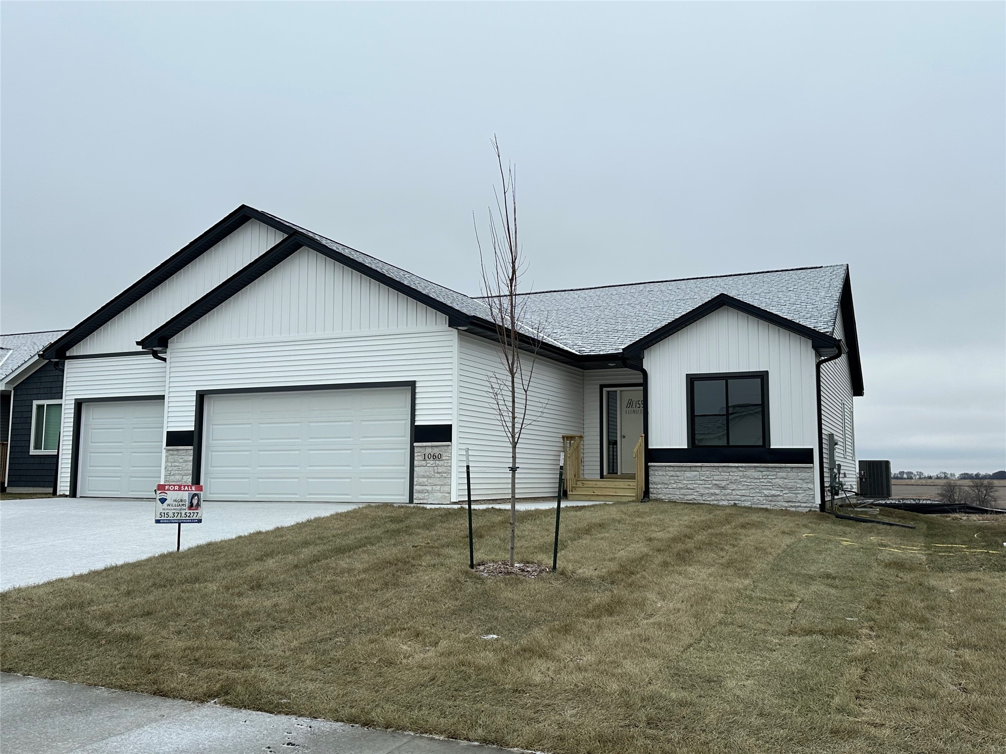 Gray Ave, Waukee, IA 50263