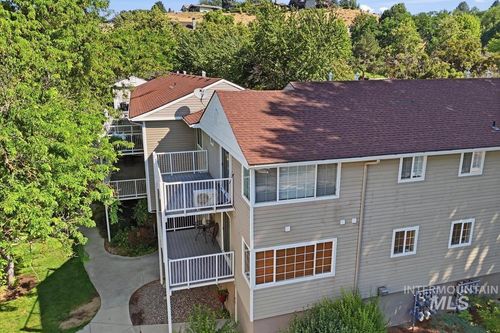 307 W Village Ln, Boise, ID, 83702-6221 | Card Image