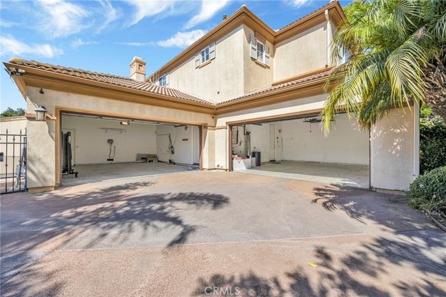 Attached Garages | Image 17
