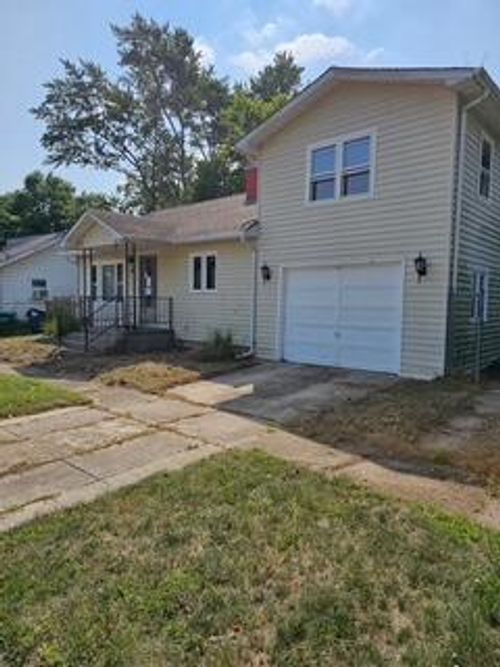 320 Knox Rd, Kingsford Heights, IN, 46346-3347 | Card Image