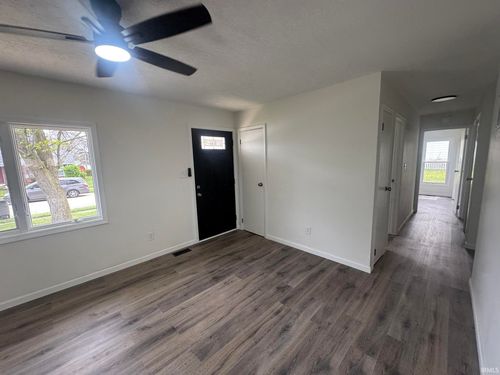 4621 Dutchess Ln, Fort Wayne, IN, 46835-3611 | Card Image