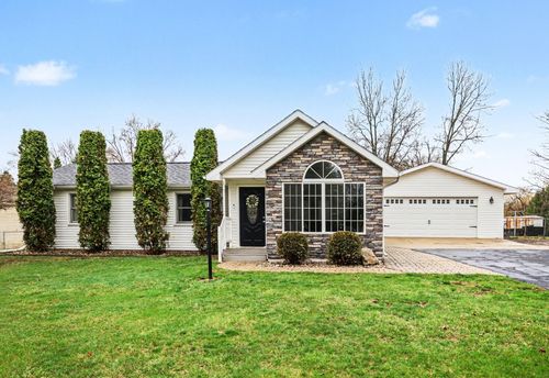 524 S Rosewood, Jackson, MI, 49201-8461 | Card Image