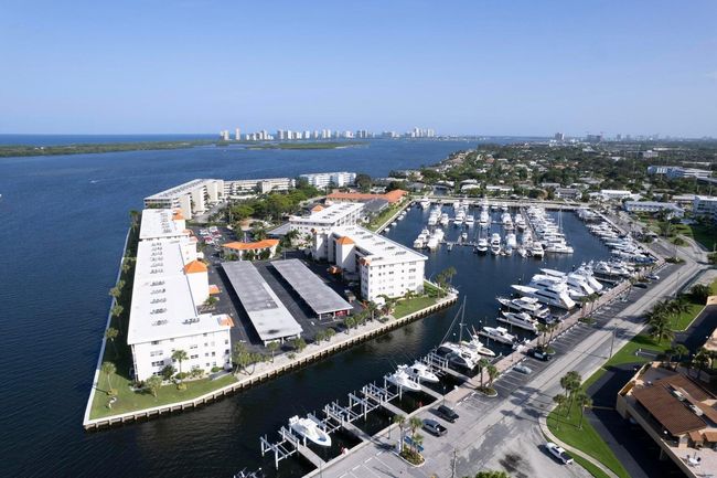 APT-102 - 21 Yacht Club Dr, Condo with 2 bedrooms, 2 bathrooms and null parking in North Palm Beach FL | Image 26