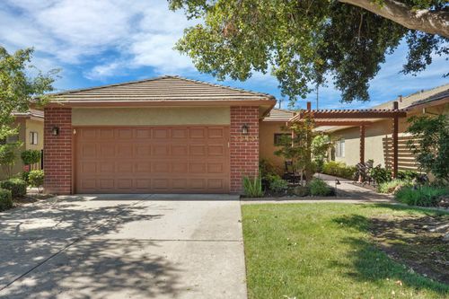 2545 Central Park Dr, Lodi, CA, 95242-3211 | Card Image