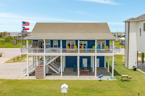 998 Austin St, Gilchrist, TX, 77617 | Card Image