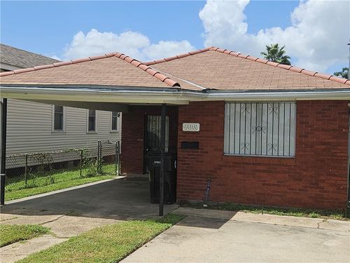 9308 Olive St, New Orleans, LA, 70118-1858 | Card Image