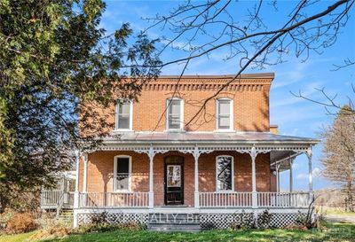 18873 Kenyon Concession 5 Rd, House other with 6 bedrooms, 3 bathrooms and 10 parking in Alexandria ON | Image 3