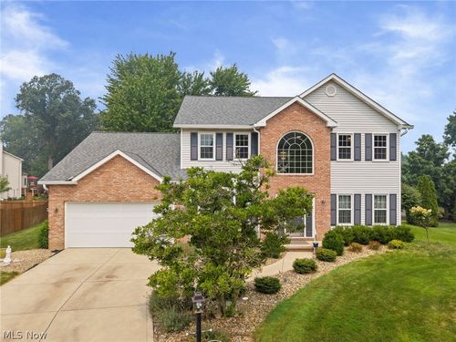 17118 Woodlawn Ct, Strongsville, OH, 44149-5910 | Card Image