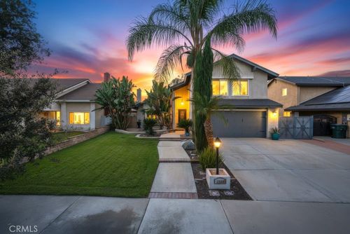 2708 S Parkside Dr, Ontario, CA, 91761-6920 | Card Image