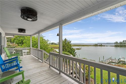 71 Egret Point Dr, Locust Hill, VA, 23092-9710 | Card Image