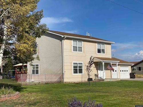 1020 S Veterans St, Saratoga, WY, 82331-5279 | Card Image