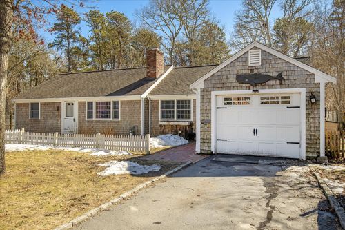 27 Cogswell Path, West Yarmouth, MA, 02673-1501 | Card Image