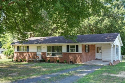 801 Grand Oaks Dr, Eden, NC, 27288-2213 | Card Image