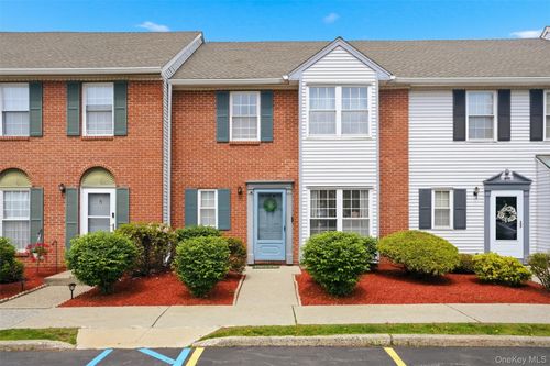 6 Goldsmith Ct, Washingtonville, NY, 10992-1256 | Card Image