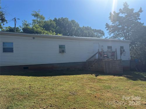 512 Elizabeth Dr, Gastonia, NC, 28052-8775 | Card Image