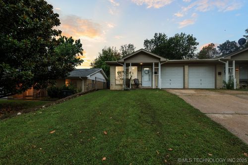 5818 E 35th St, Tulsa, OK, 74135-5304 | Card Image