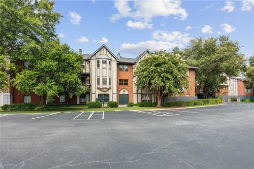 k24-6851 Roswell Rd, Sandy Springs, GA, 30328-2464 | Card Image