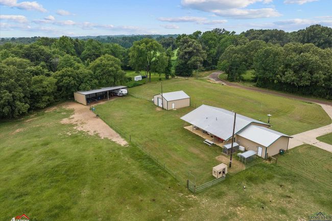 1260 N Cr 236, House other with 2 bedrooms, 2 bathrooms and null parking in Kilgore TX | Image 7