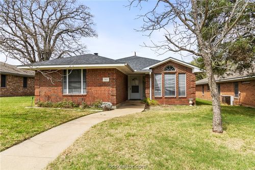 1821 Gettysburg Lane, Bryan, TX, 77802 | Card Image