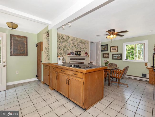 9314 Pear Ln, House other with 4 bedrooms, 3 bathrooms and null parking in FREDERICK MD | Image 17