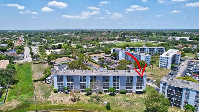 APT-401 - 8720 N Sherman Cir, Condo with 2 bedrooms, 2 bathrooms and null parking in Miramar FL | Image 37