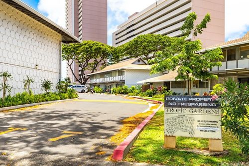 2-4206 Keanu St, Honolulu, HI, 96816-5572 | Card Image