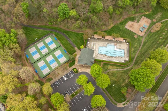 ENDLESS amenities! | Image 31