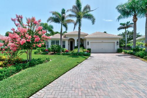 4241 Diamond Sq, Vero Beach, FL, 32967-1840 | Card Image