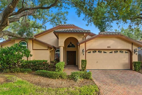 484 Avila Cir Ne, ST PETERSBURG, FL, 33703-3117 | Card Image