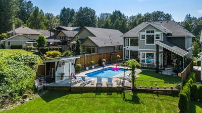 7752 Patterson Rd, House other with 6 bedrooms, 3 bathrooms and 7 parking in Chilliwack BC | Image 1