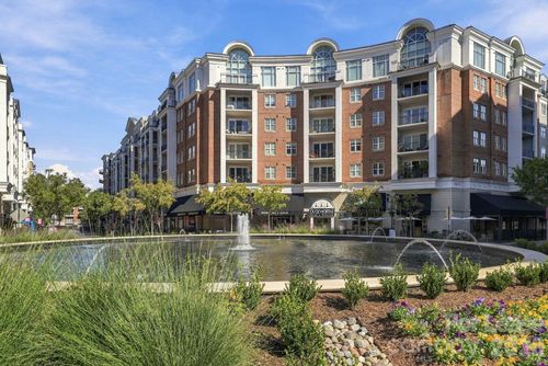318-4625 Piedmont Row Dr, Charlotte, NC, 28210-4297 | Card Image