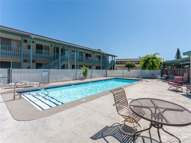 APT-21 - 10 S Cove Ave, Condo with 2 bedrooms, 1 bathrooms and 2 parking in Wenatchee WA | Image 32