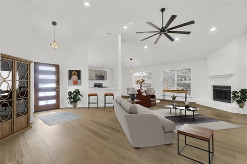 403 Kalmia Dr, Arlington, TX, 76018-1670 | Card Image