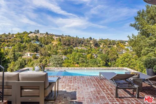 2528 Carman Crest Dr, Los Angeles, CA, 90068-2602 | Card Image