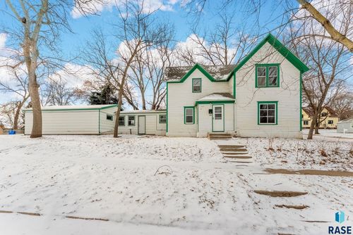 713 N Clark Ave Avenue, Dell Rapids, SD, 57022 | Card Image