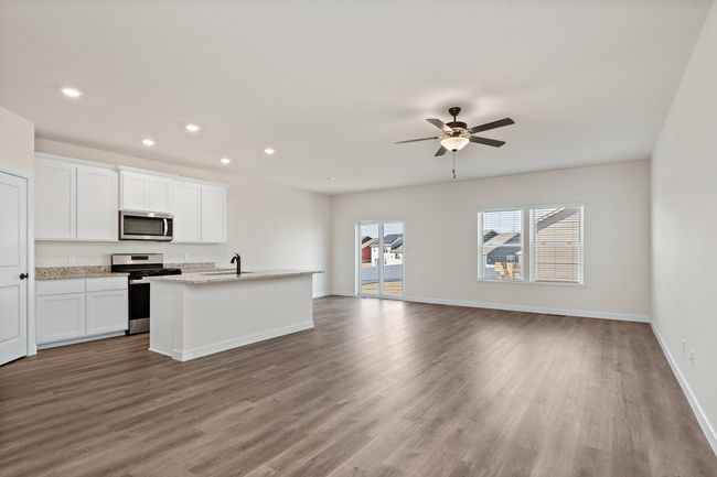 10213 Twin Lakes Pkwy Nw, House other with 3 bedrooms, 2 bathrooms and null parking in Elk River MN | Image 4