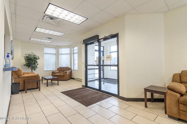 2023 Saint Marys Blvd, Home with 0 bedrooms, 4 bathrooms and 90 parking in JEFFERSON CITY MO | Image 22