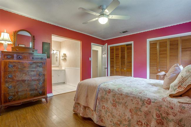 512 N Parkridge Dr, House other with 4 bedrooms, 3 bathrooms and null parking in Mansfield TX | Image 33