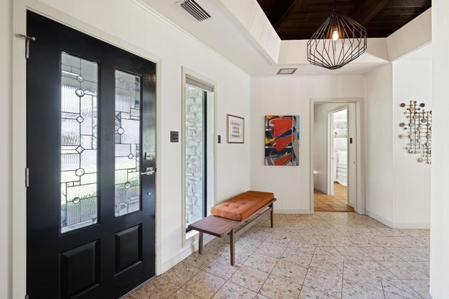2401 Manana St, House other with 4 bedrooms, 4 bathrooms and 2 parking in Austin TX | Image 8