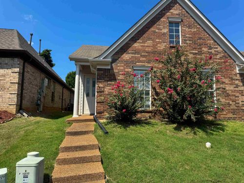 1237 Travers Ln, Cordova, TN, 38018-8835 | Card Image