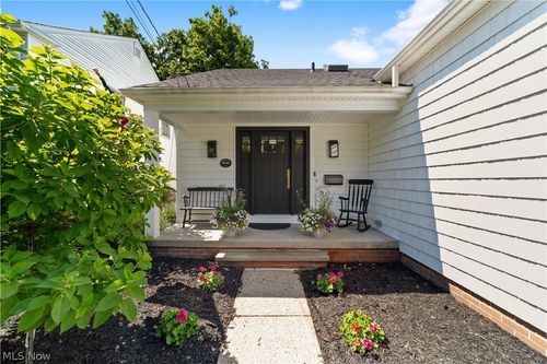 19125 E Shoreland Ave, Rocky River, OH, 44116-2822 | Card Image