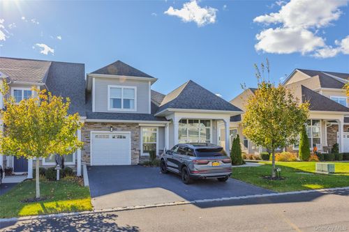 303 Silver Timber Dr, Yaphank, NY, 11980-2070 | Card Image